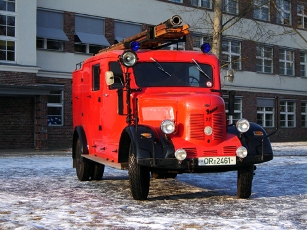 Löschfahrzeug LF8
